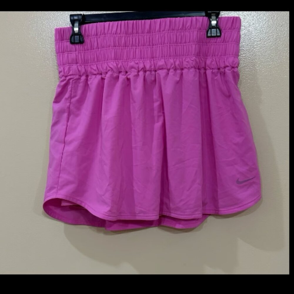Nike One Dri-Fit Ultra High-Waisted Skort
